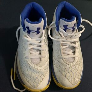 Stephen Curry Under Armour shoes Clean kids blue white size 13 K